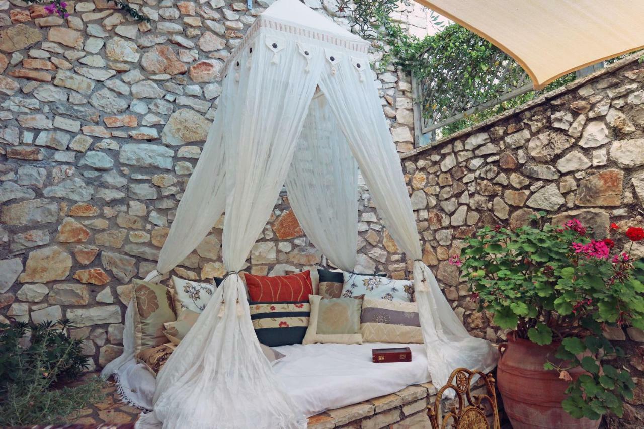 Opera House Paxos 호텔 가이오스 외부 사진