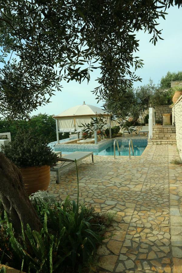 Opera House Paxos 호텔 가이오스 외부 사진