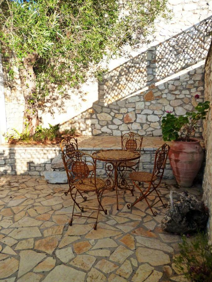 Opera House Paxos 호텔 가이오스 객실 사진