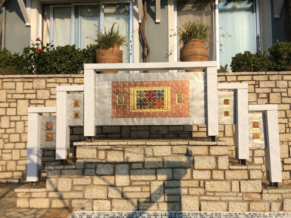 Opera House Paxos 호텔 가이오스 외부 사진
